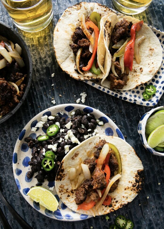 One+Pan+Chorizo+Fajitas+TABLE+Magazine