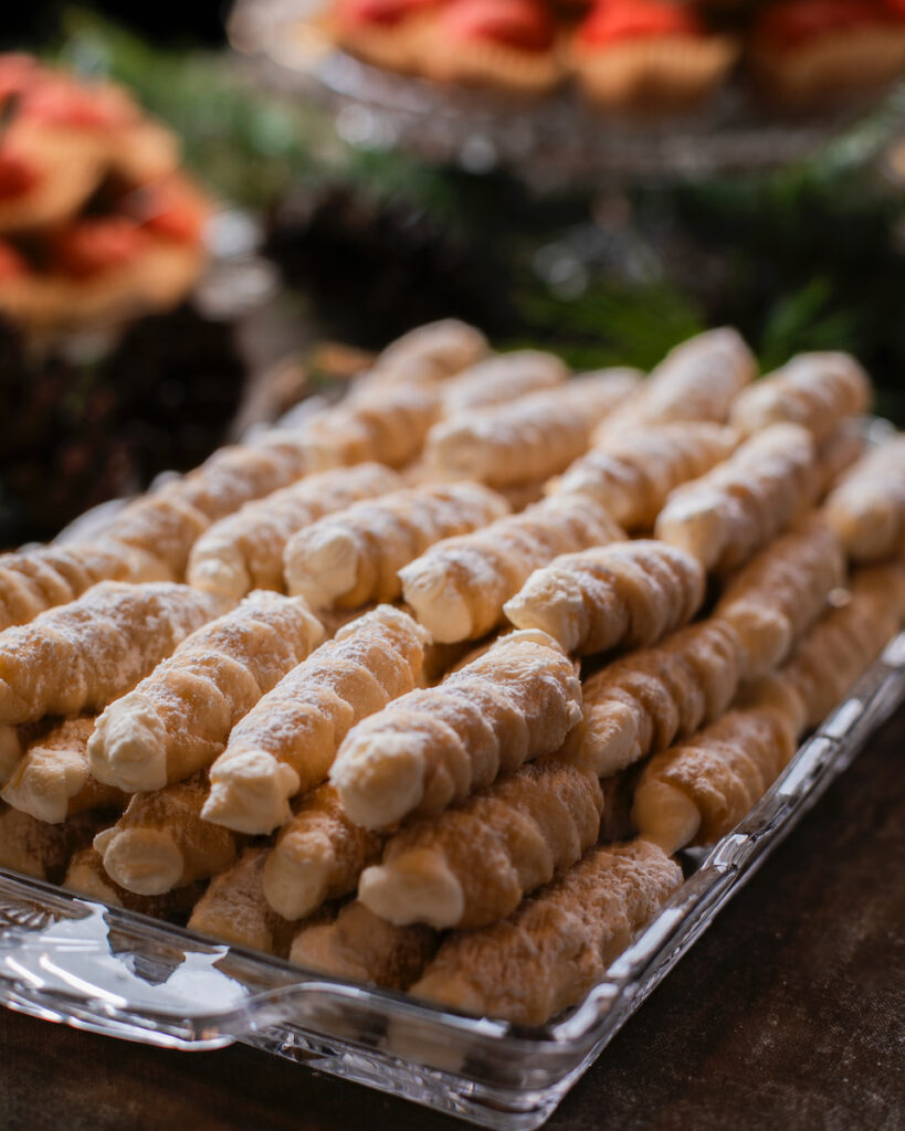 A table of lady locks