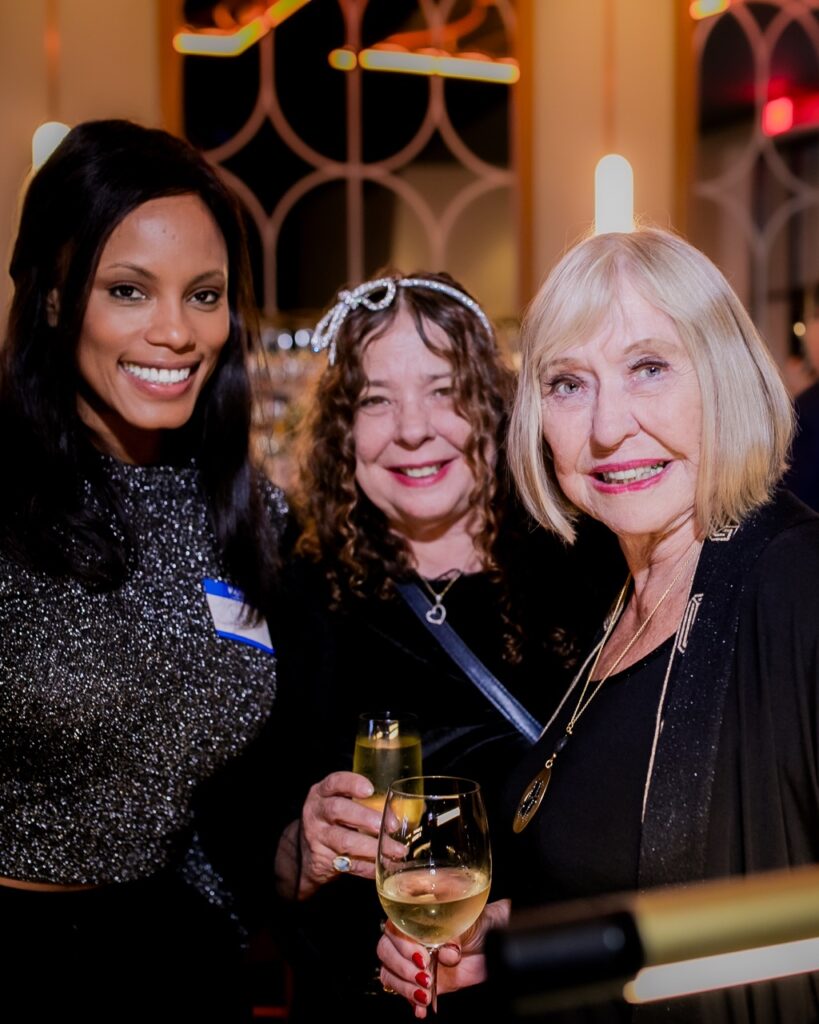 Frzy Winter Party 11 TABLE Magazine