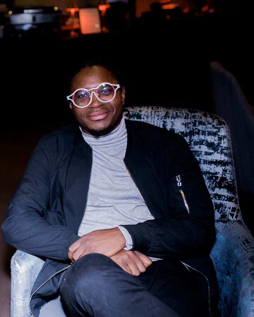 Frzy Winter Party 19 TABLE Magazine