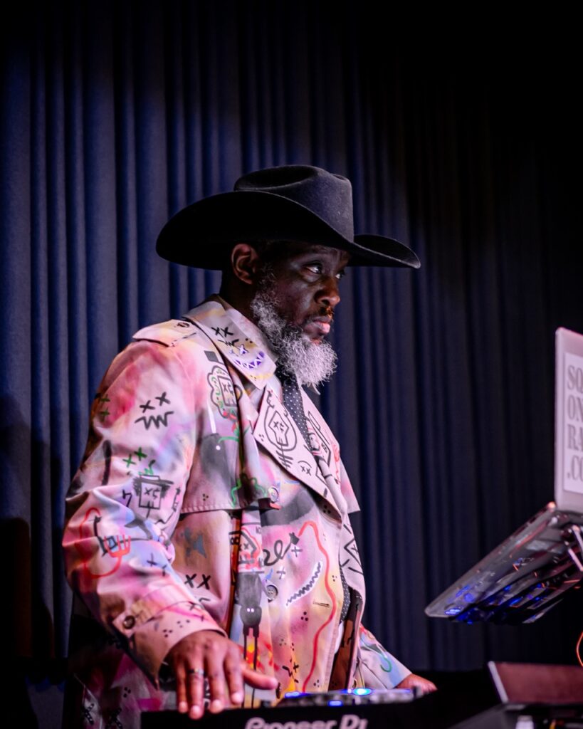 Frzy Winter Party 24 TABLE Magazine