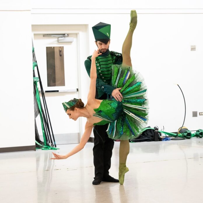 How Pittsburgh Ballet Theatre Brings The Wizard of Oz To Life Two Pittsburgh Ballet Theatre artists perform The Wizard of Oz.