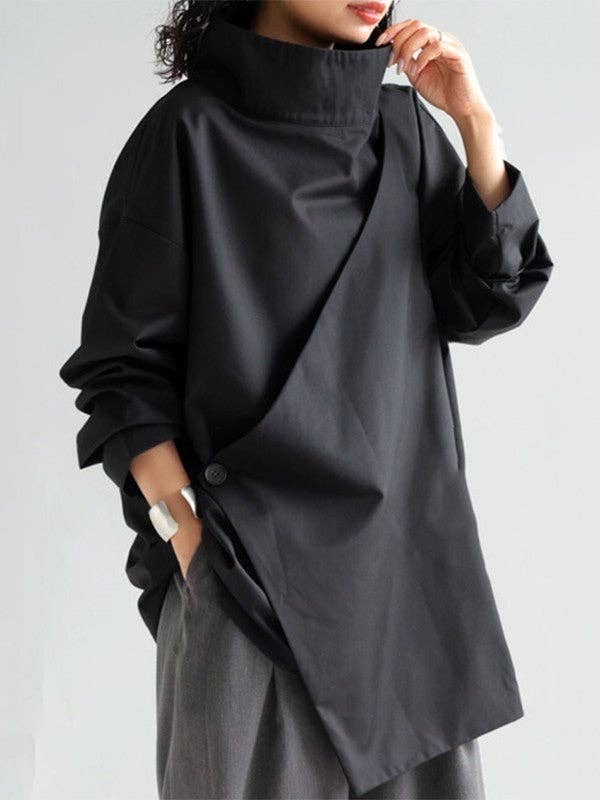 A long sweater/turtleneck in black.