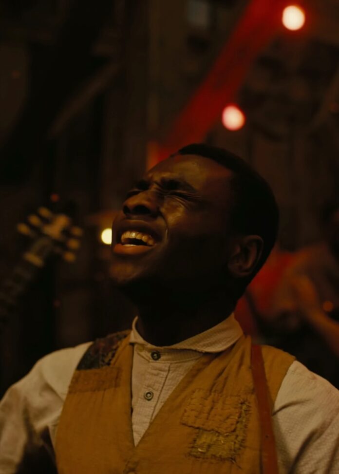 The actor in Sinners the movie sings in a barn.