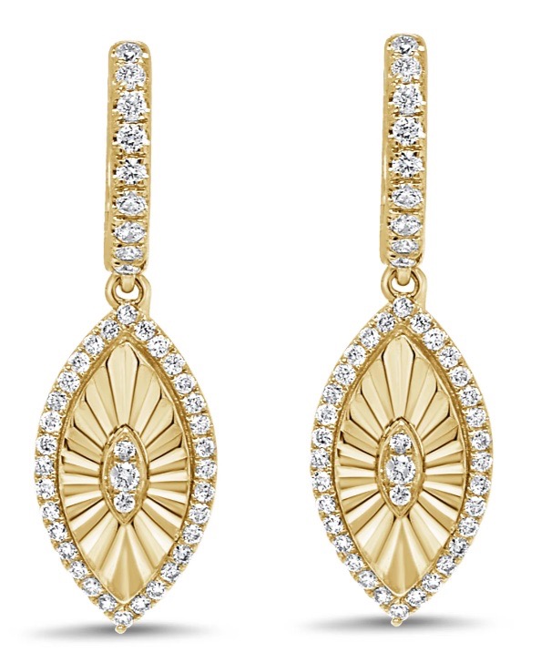 Gold pensant and silver gem dangling earrings.