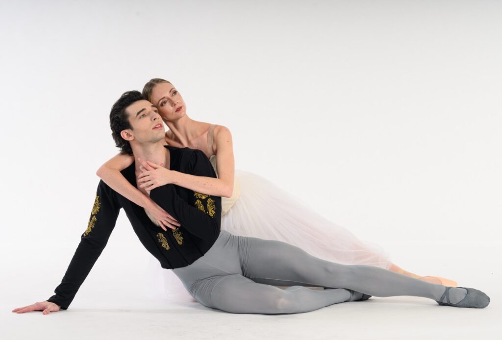 Pittsburgh Ballet Theatre's Giselle: Dancers in dramatic pose